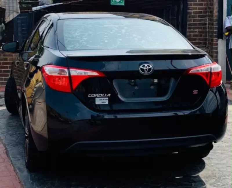Toyota Corolla   - 2016