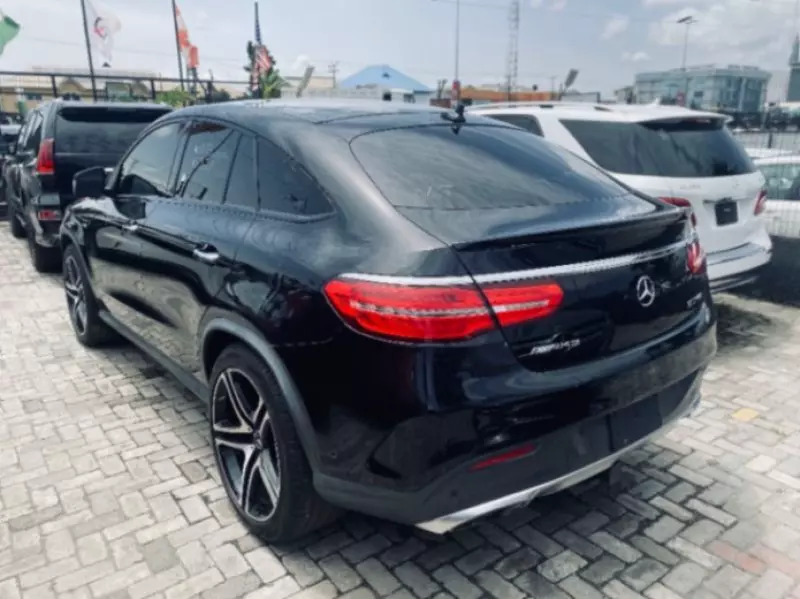 Mercedes-Benz GLE-Class   - 2017