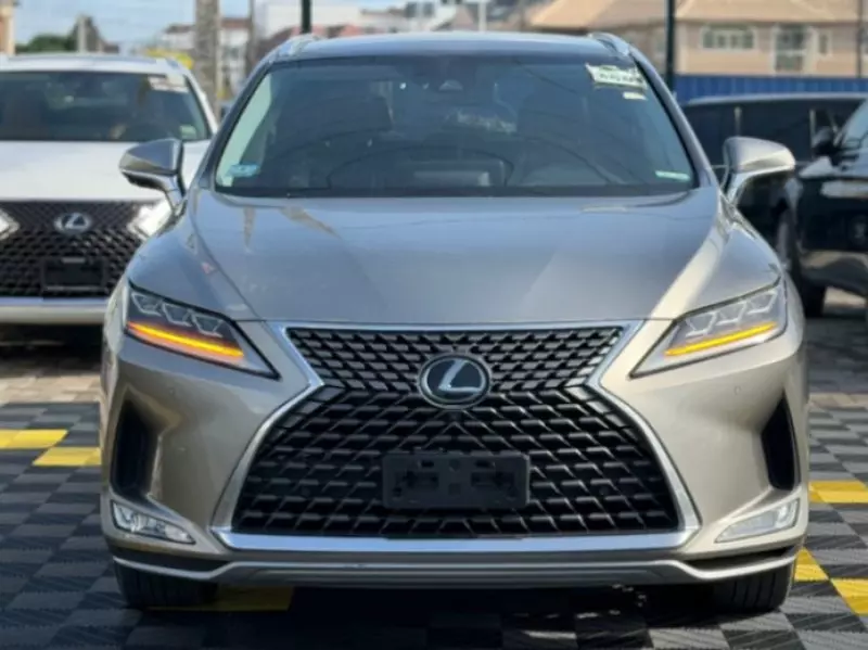 Lexus RX   - 2020