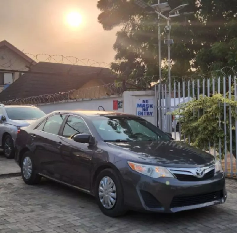 TOYOTA Camry   - 2014