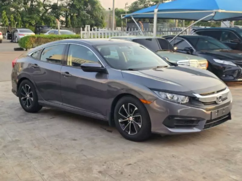 Honda Civic - 2016