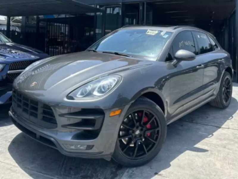 PORSCHE Macan   - 2015