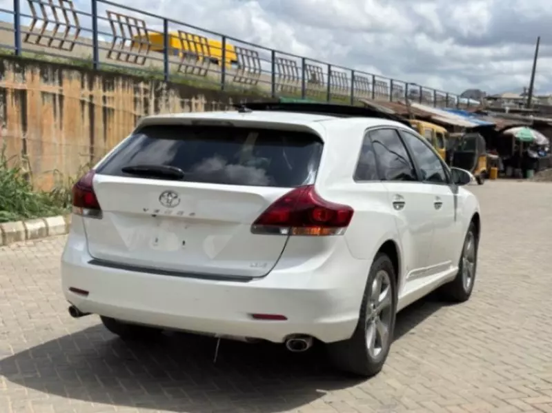 TOYOTA Venza   - 2013