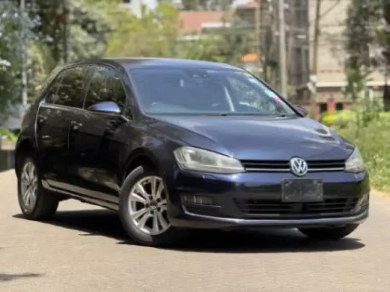 Volkswagen Golf   - 2014