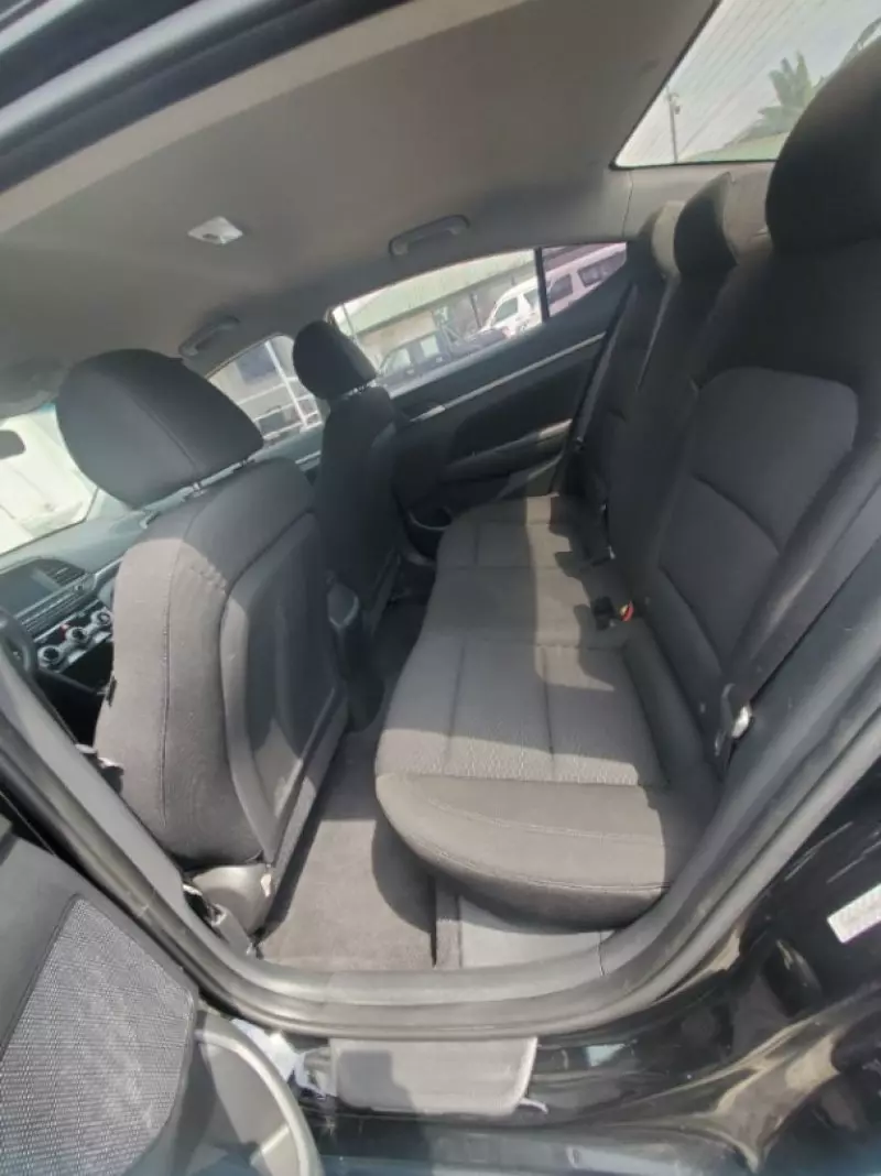 Hyundai Elantra   - 2019