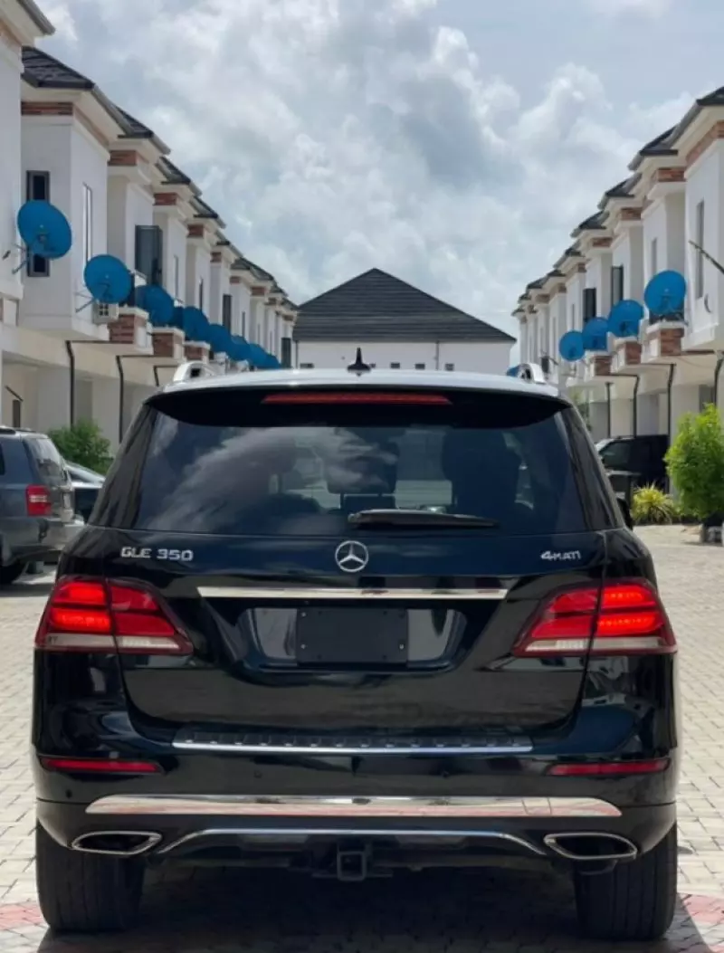 Mercedes-Benz GLE-Class   - 2016