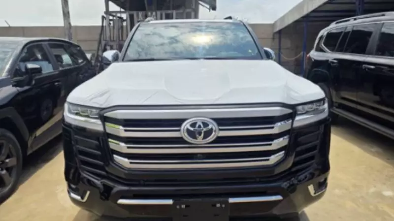 TOYOTA Land Cruiser   - 2025