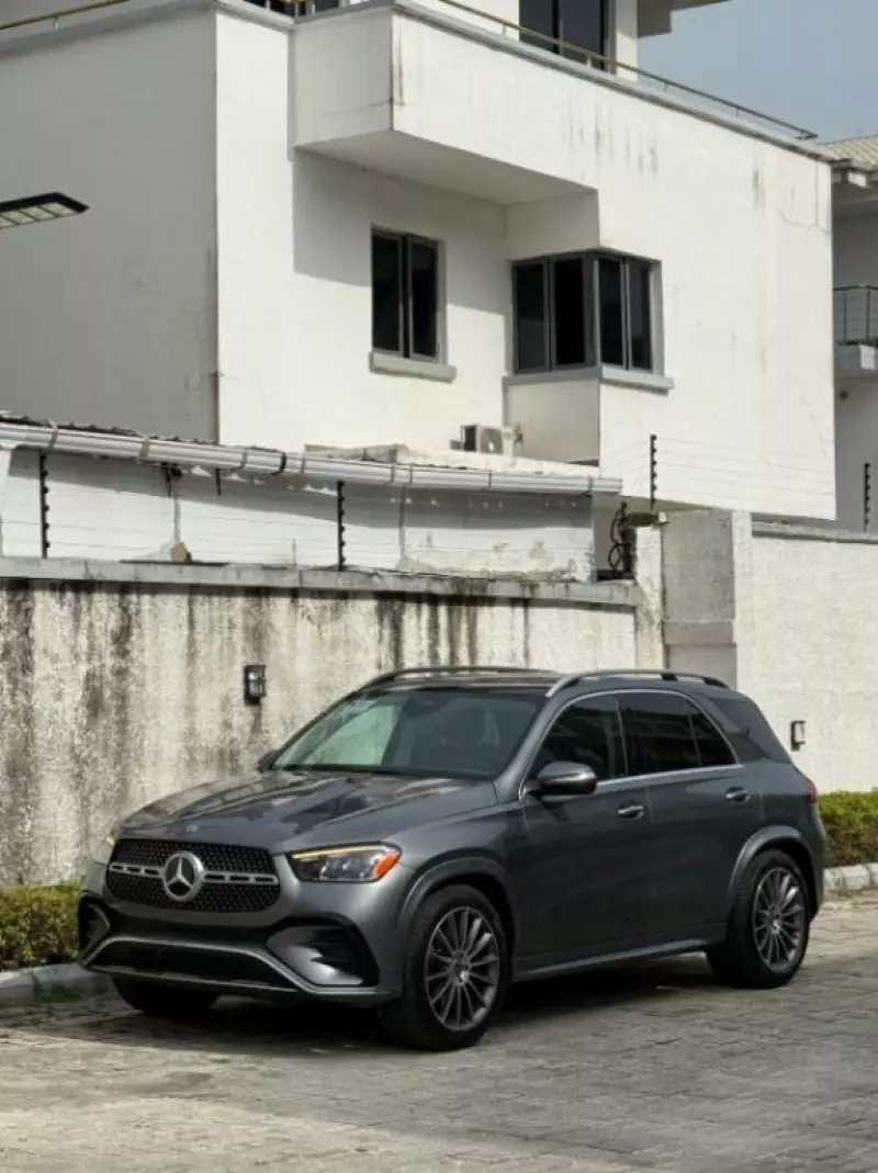 Mercedes-Benz GLE-Class   - 2025