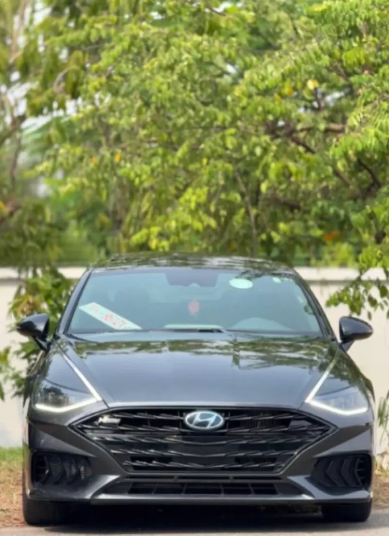 Hyundai Sonata   - 2021