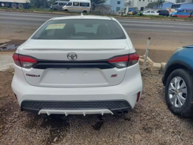 TOYOTA Corolla   - 2020