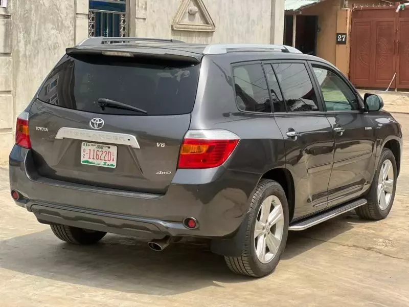 Toyota Highlander   - 2008