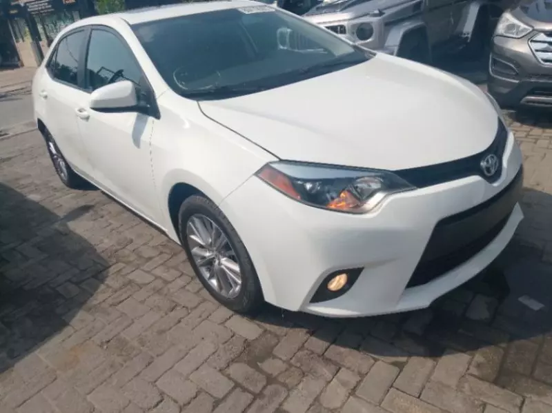 Toyota Corolla   - 2014