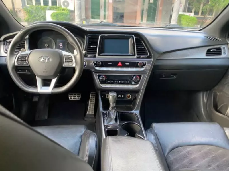 Hyundai Sonata   - 2018