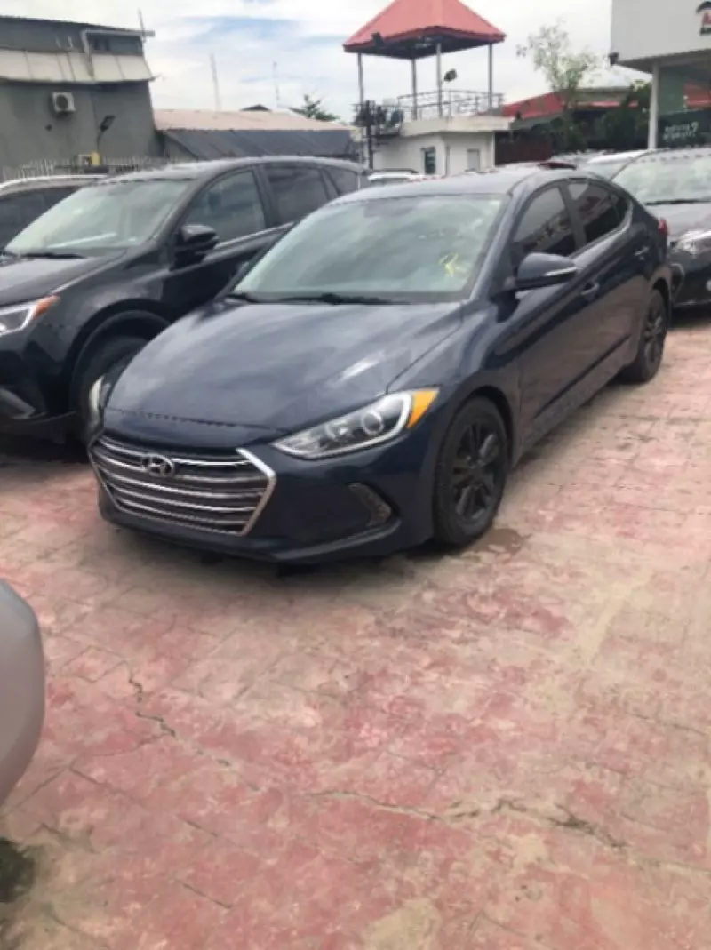 Hyundai Elantra   - 2017