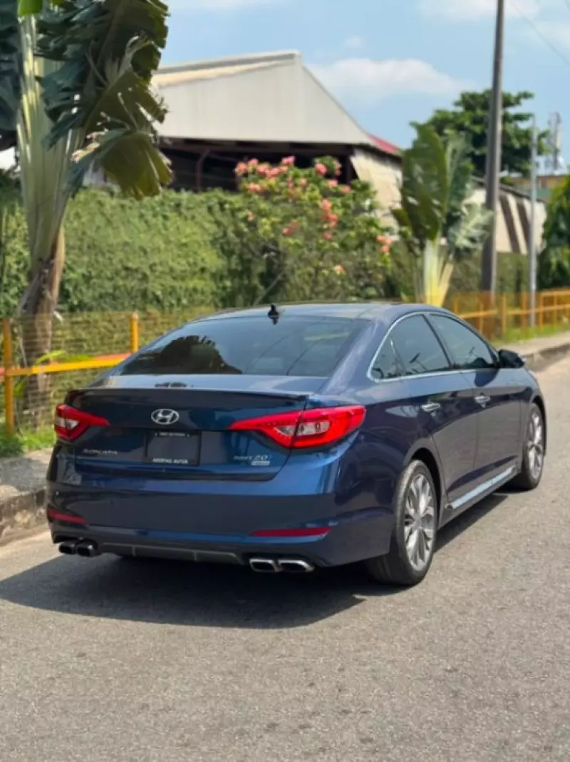 Hyundai Sonata - 2015