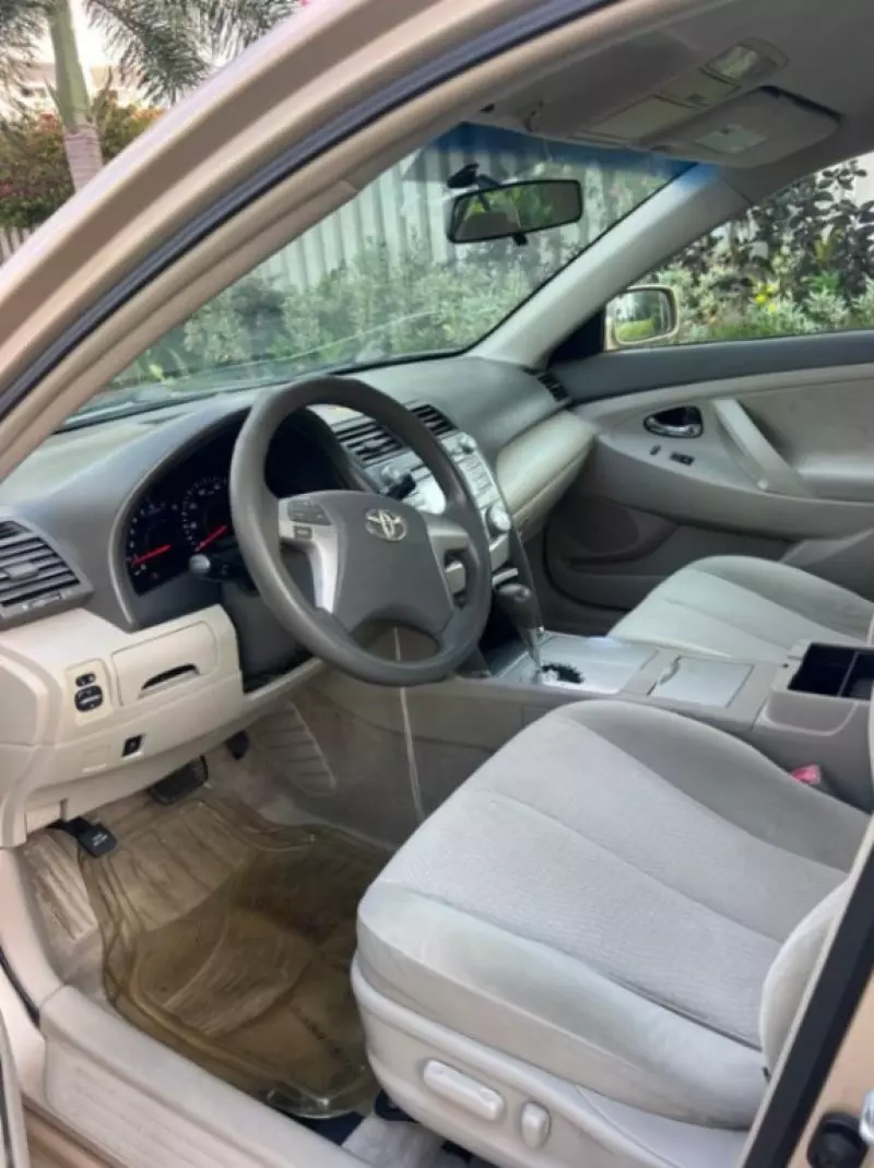 Toyota Camry   - 2011