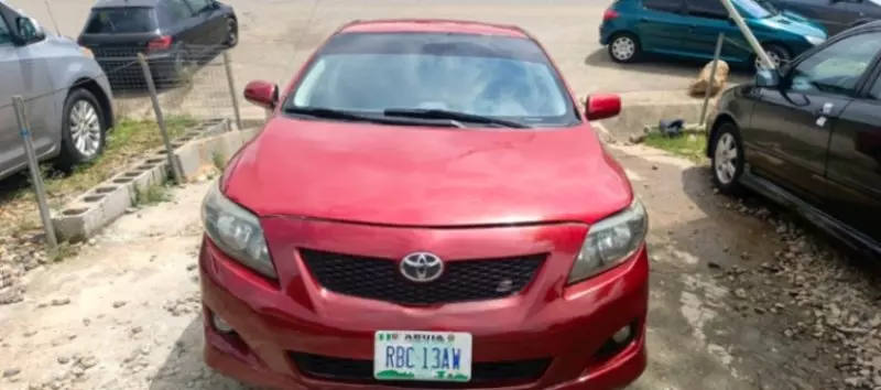 Toyota Corolla   - 2009