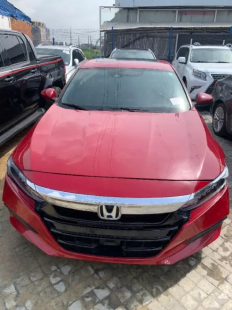 Honda Accord   - 2019