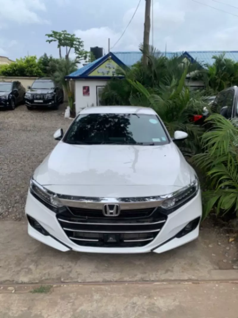 Honda Accord   - 2022