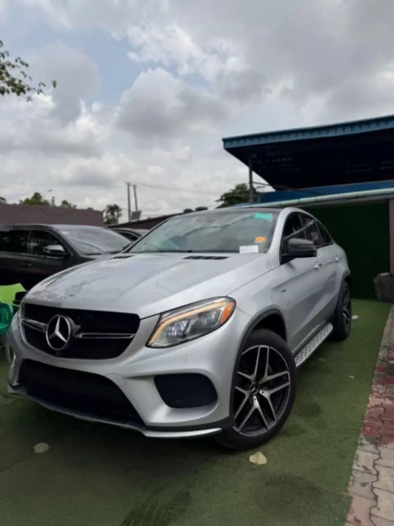 Mercedes-Benz GLE 63 AMG - 2017