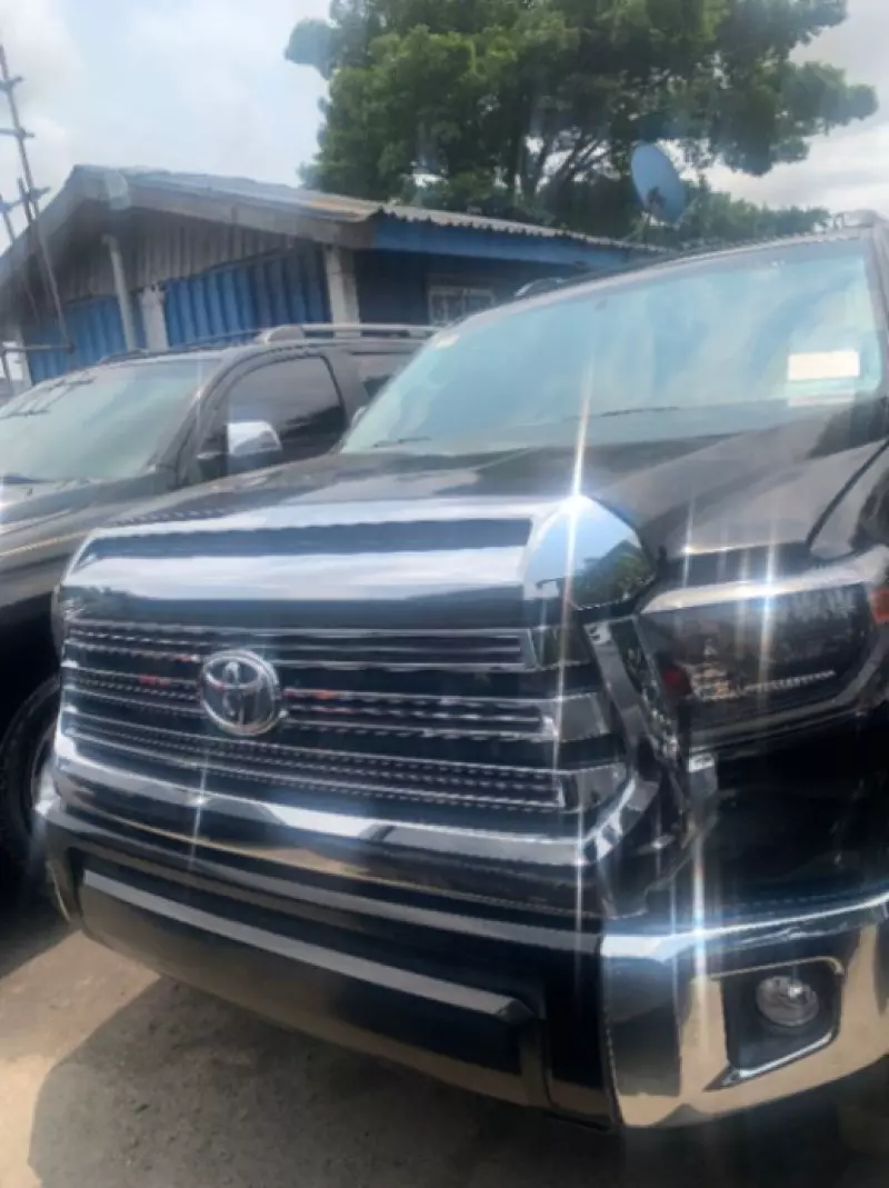 Toyota Sequoia   - 2018