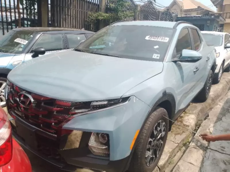 Hyundai Santa Cruz   - 2023