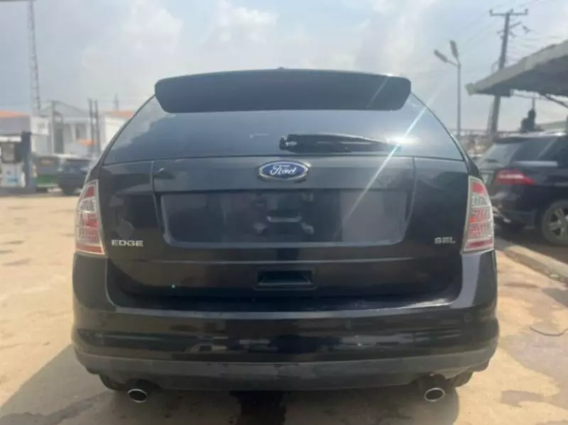 Ford Edge - 2010