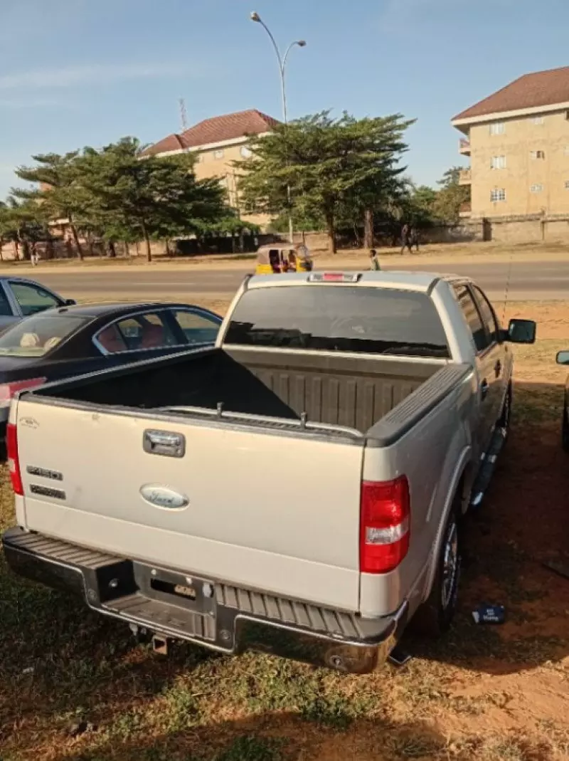 Ford F 150   - 2006