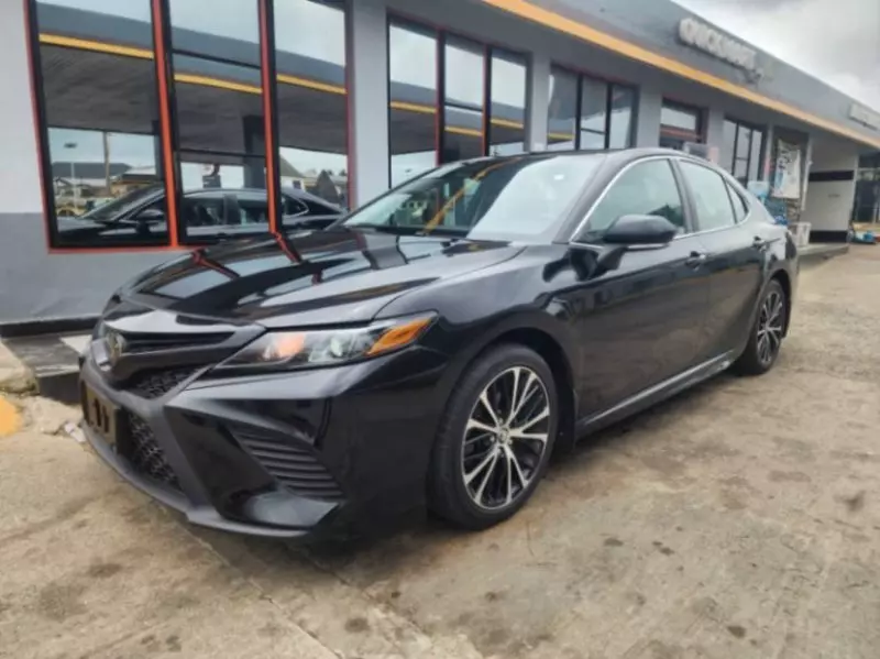 TOYOTA Camry   - 2020