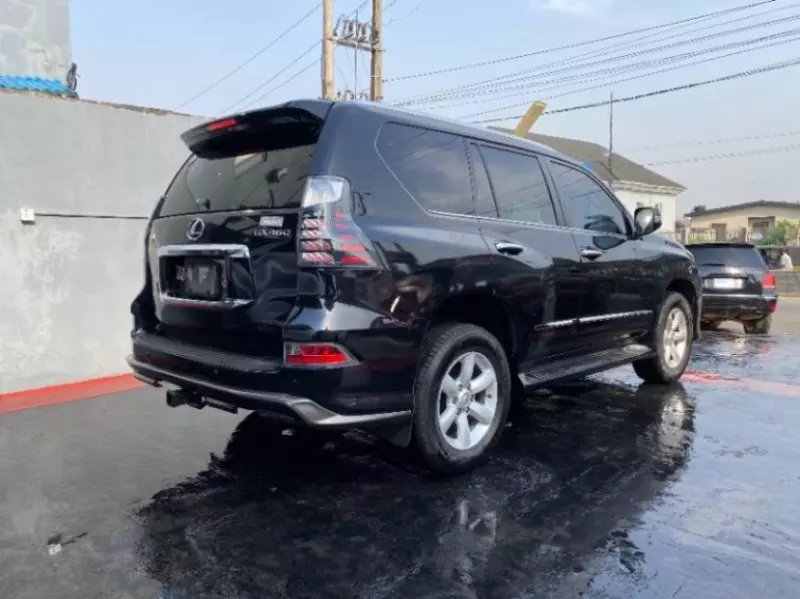 Lexus GX 460   - 2012