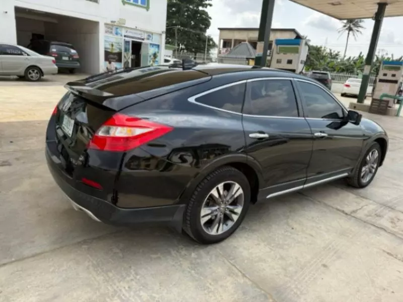Honda Crosstour   - 2013