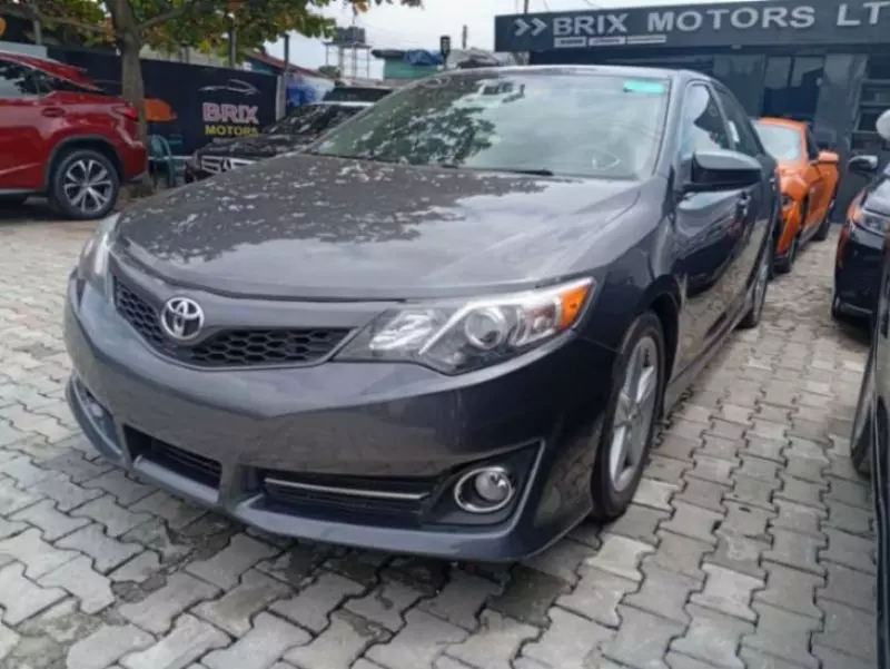 TOYOTA Camry   - 2015