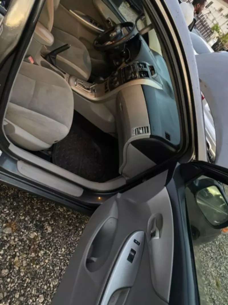 TOYOTA Corolla   - 2012