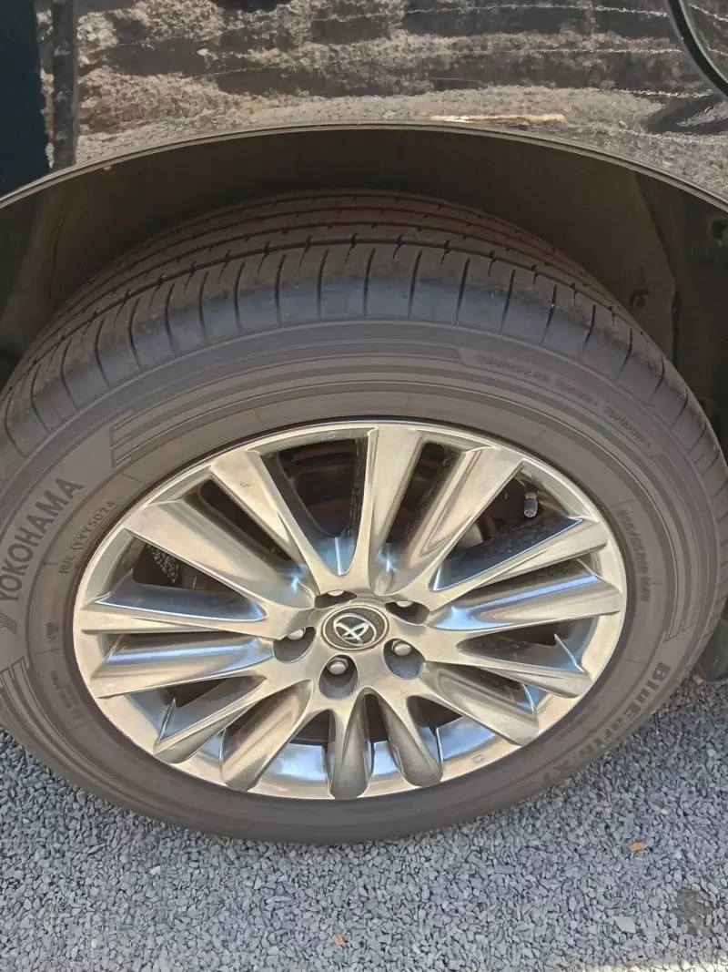 Toyota Harrier   - 2018