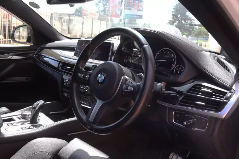 BMW X6   - 2016