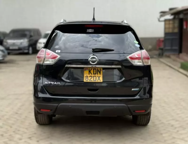 Nissan X-Trail   - 2016