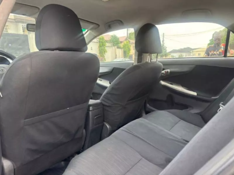 Toyota Corolla   - 2010