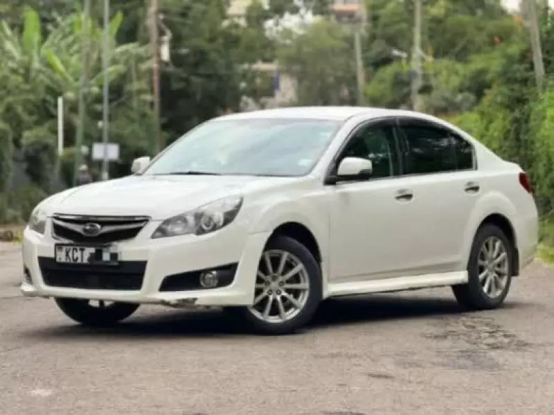 Subaru Legacy   - 2012