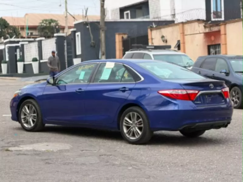 TOYOTA Camry   - 2016