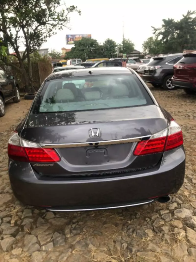 Honda Accord   - 2013