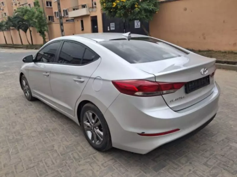 Hyundai Elantra   - 2017