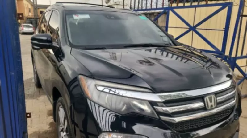 Honda Pilot - 2016