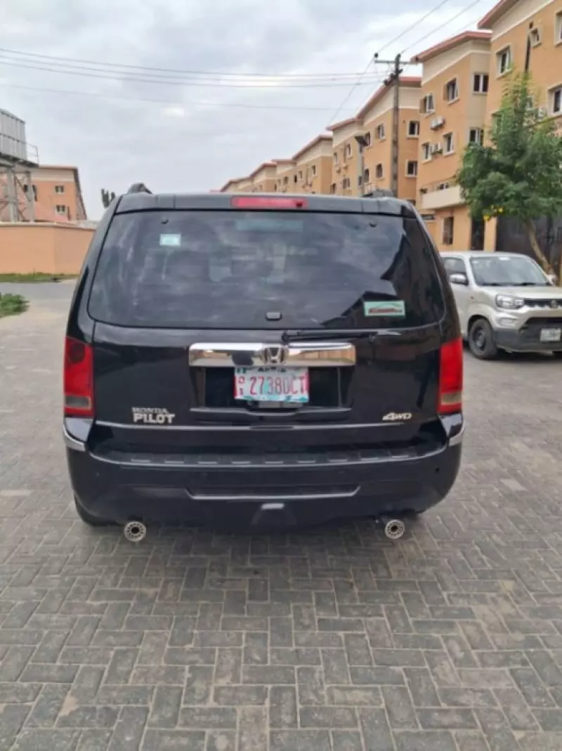 Honda Pilot   - 2012