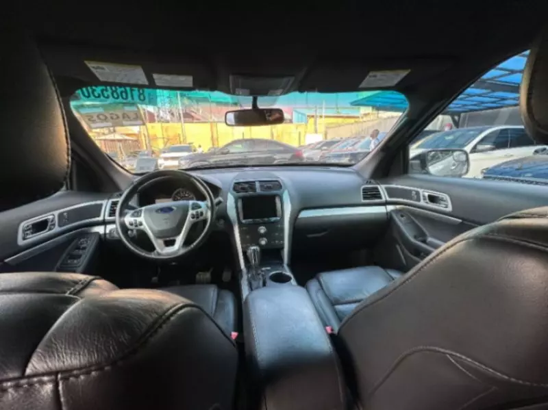 Ford Explorer   - 2014