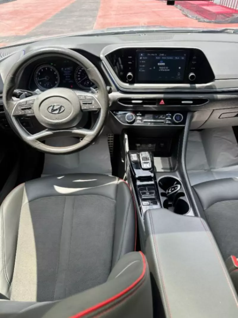 Hyundai Sonata   - 2021