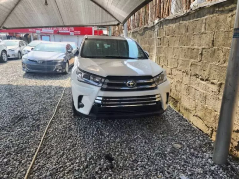 Toyota Highlander - 2015