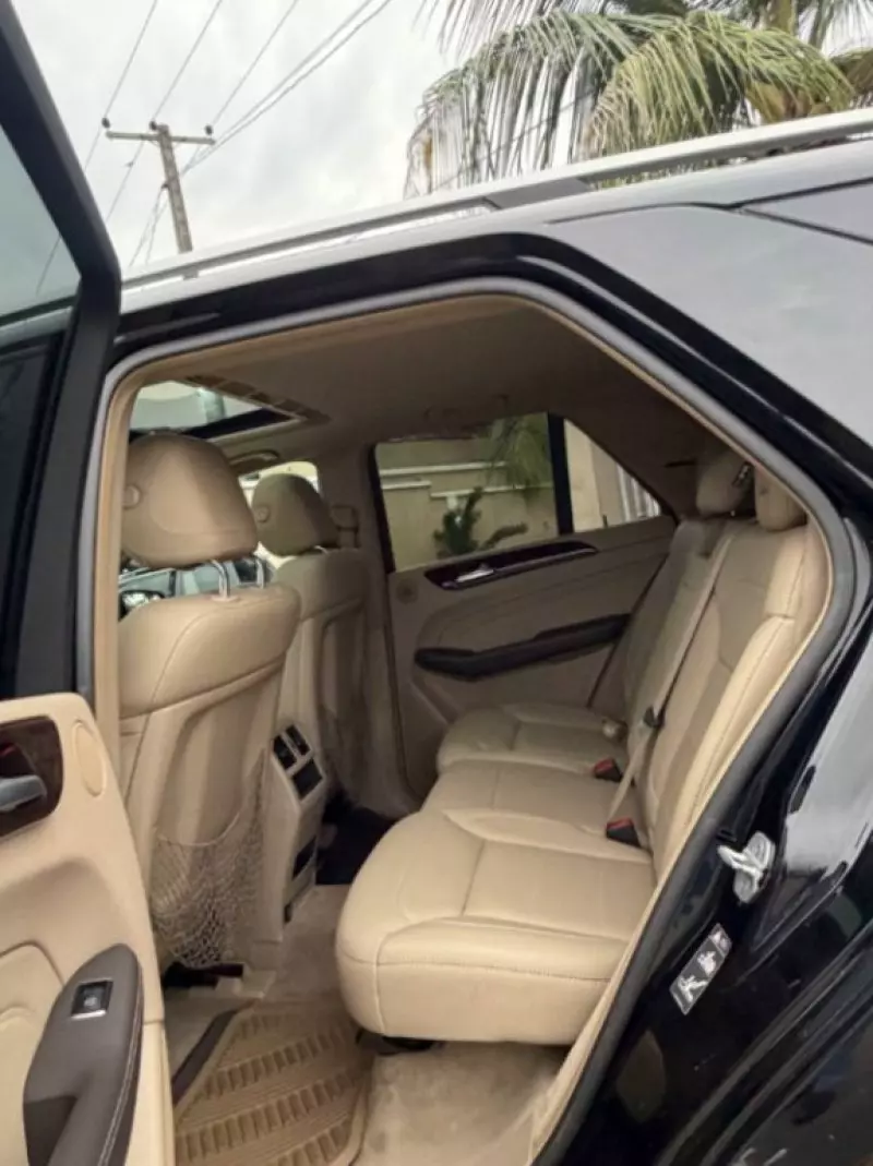 Mercedes-Benz ML 350   - 2012