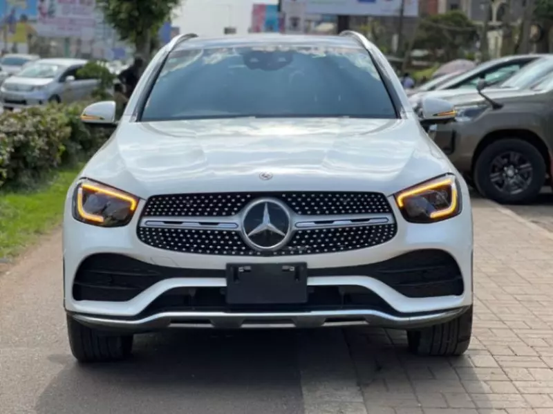 Mercedes-Benz GLC 300   - 2020
