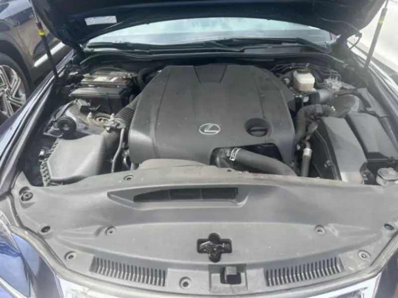 Lexus IS 250   - 2015