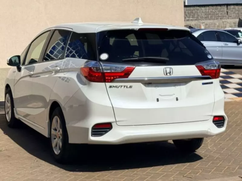 Honda Fit shuttle    - 2019